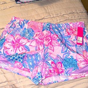 Lilly Pulitzer ocean trail shorts